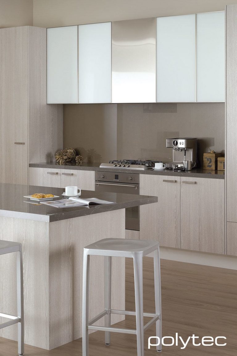 POLYTEC Benchtop GRIGIO MARBLE GLOSS, Doors DRIFTED OAK RAVINE